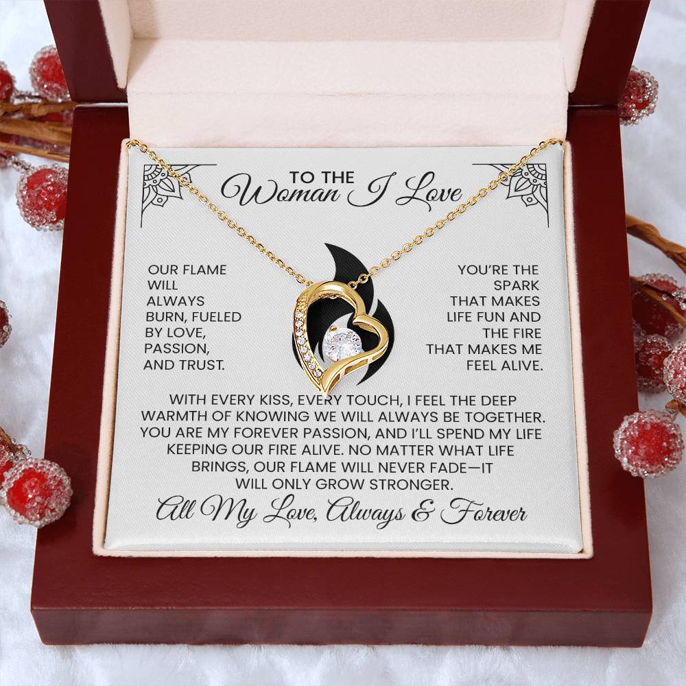 To The Hot Woman I Love Anniversary, Christmas, Birthday Gift - Forever Love Pendant Necklace With Message Card