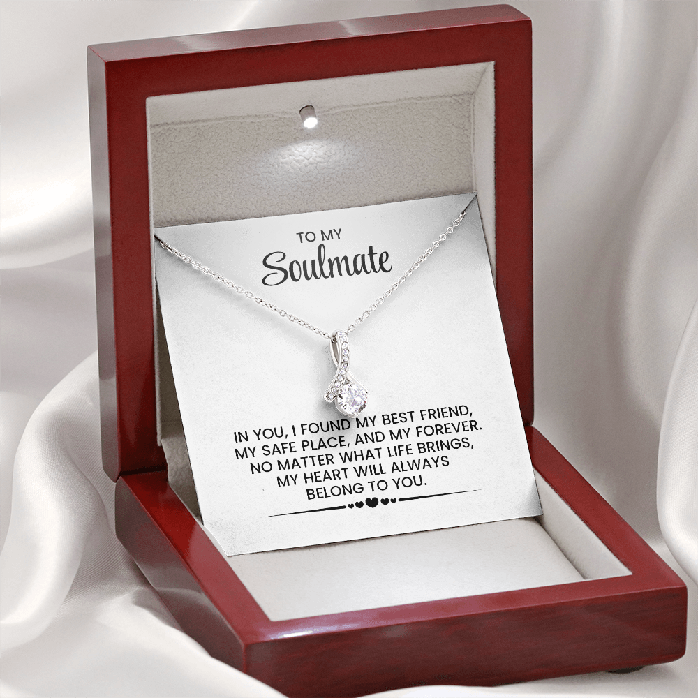 To My Soulmate, Christmas, Anniversary, Birthday Gift - Alluring Beauty Gold Pendant Necklace With Heartfelt Message Card