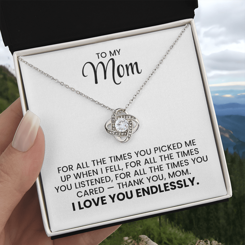 To My Mom - Christmas, Birthday, Mother's Day Gold Pendant Love Knot Necklace Gift With Heartfelt Message Card