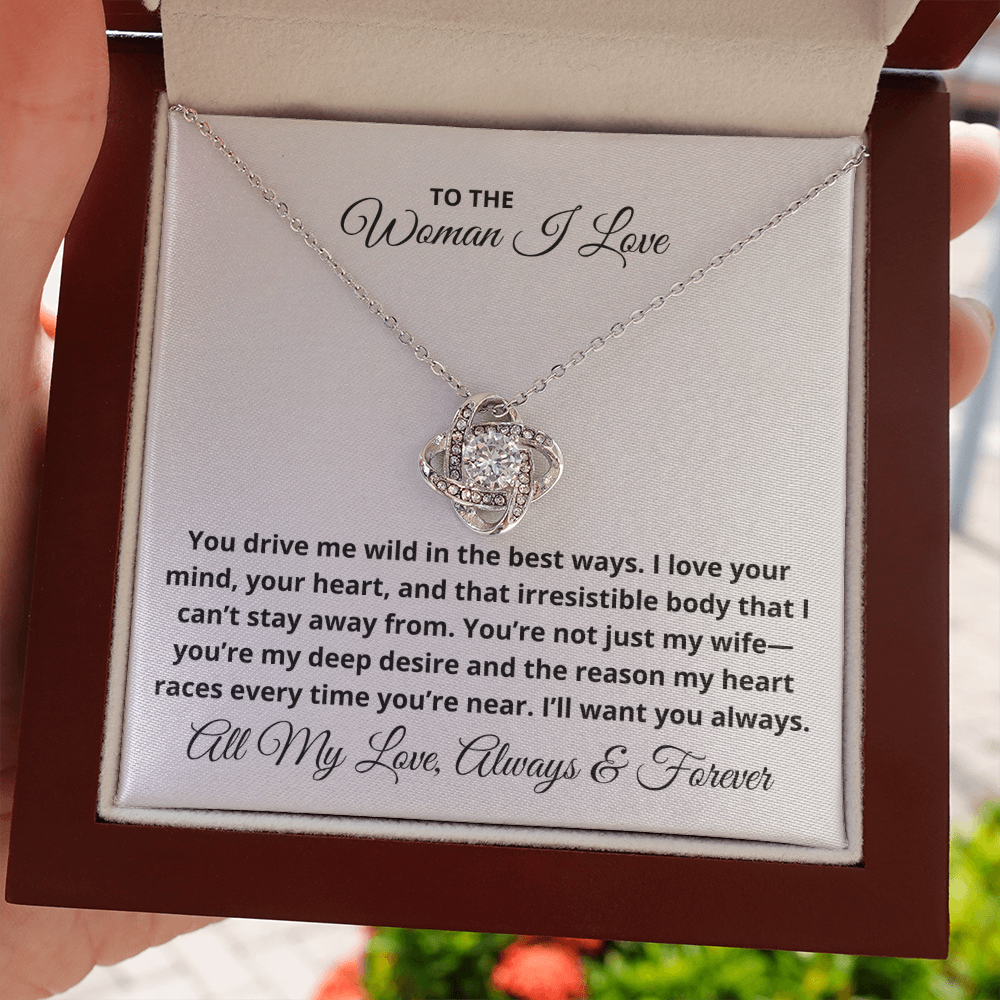 To The Woman I Love - Christmas, Anniversary, Birthday Gift, Love Knot Gold Pendant Necklace With Heartfelt Message Card