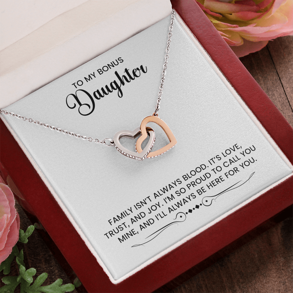 Bonus Daughter Love Gift - Linked Hearts Gold Pendant Necklace With Heartfelt Message Card