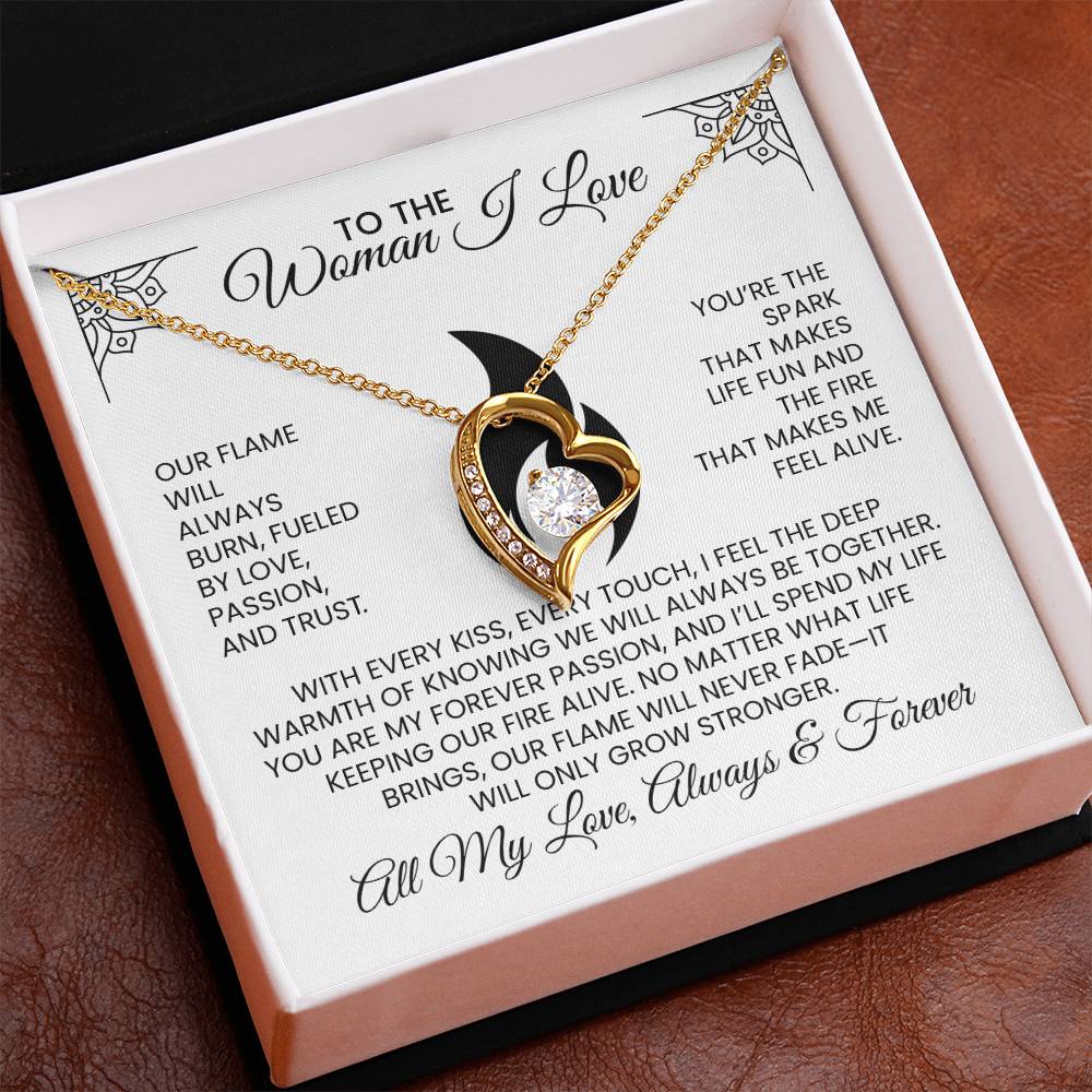 To The Hot Woman I Love Anniversary, Christmas, Birthday Gift - Forever Love Pendant Necklace With Message Card