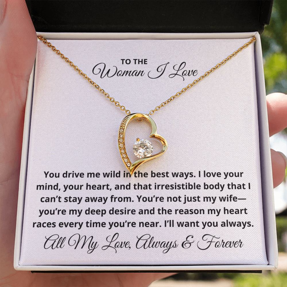 To The Woman I Love - Christmas, Anniversary, Birthday Gift, Forever Love Gold Pendant Necklace With Heartfelt Message Card