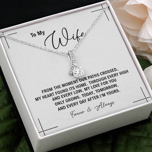 To My Wife - Anniversary, Birthday, Christmas Gift Alluring Beauty Gold Necklace  With Heartfelt Message Card