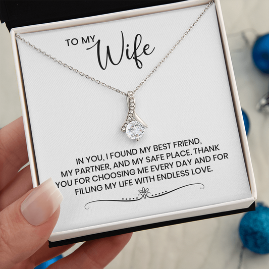 To My Wife - Christmas, Anniversary, Birthday Gift For Her, Alluring Beauty Gold Pendant Necklace  With Heartfelt Message Card