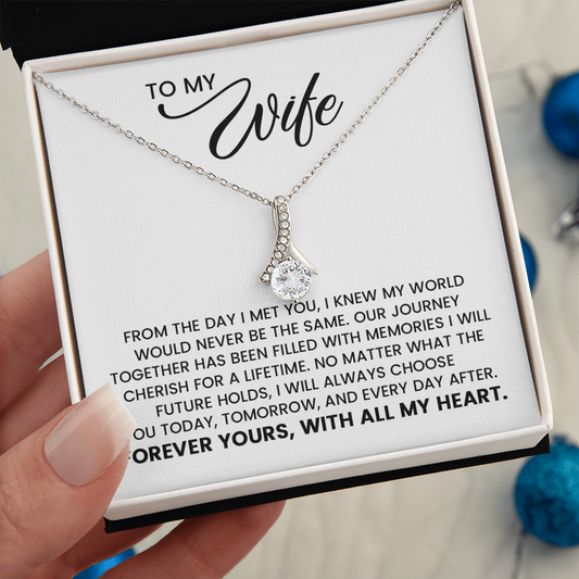 To My Wife - Christmas, Anniversary, Birthday Gift, Alluring Beauty Gold Pendant Necklace  With Heartfelt Message Card