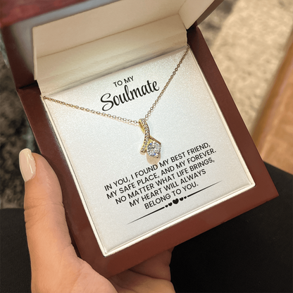 To My Soulmate, Christmas, Anniversary, Birthday Gift - Alluring Beauty Gold Pendant Necklace  With Heartfelt Message Card