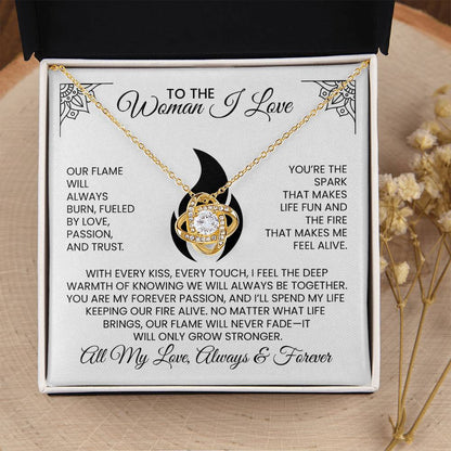 To The Hot Woman I  Love, Christmas, Anniversary, Birthday Gift - Love Knot Necklace With Message Card