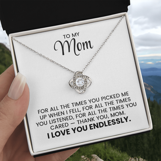 To My Mom - Christmas, Birthday, Mother's Day Gold Pendant Love Knot Necklace Gift  With Heartfelt Message Card