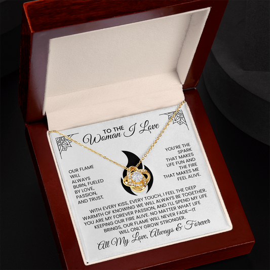To The Hot Woman I  Love, Christmas, Anniversary, Birthday Gift - Love Knot Necklace With Message Card